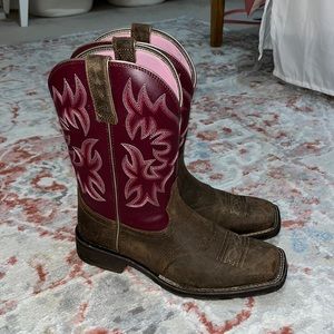 Ariat Western Cowboy Boots Brown and Pink Embroidered Cowgirl Boots